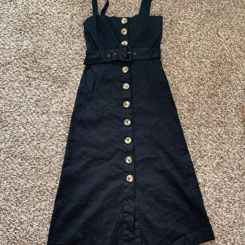 Never worn Forever21 Black button front dr…